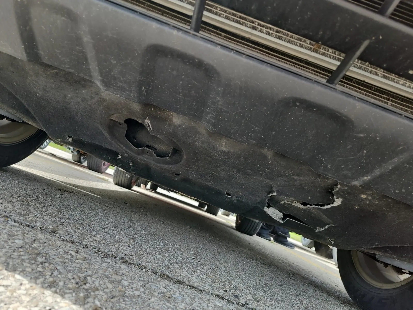 Undercarriage - Front Photo