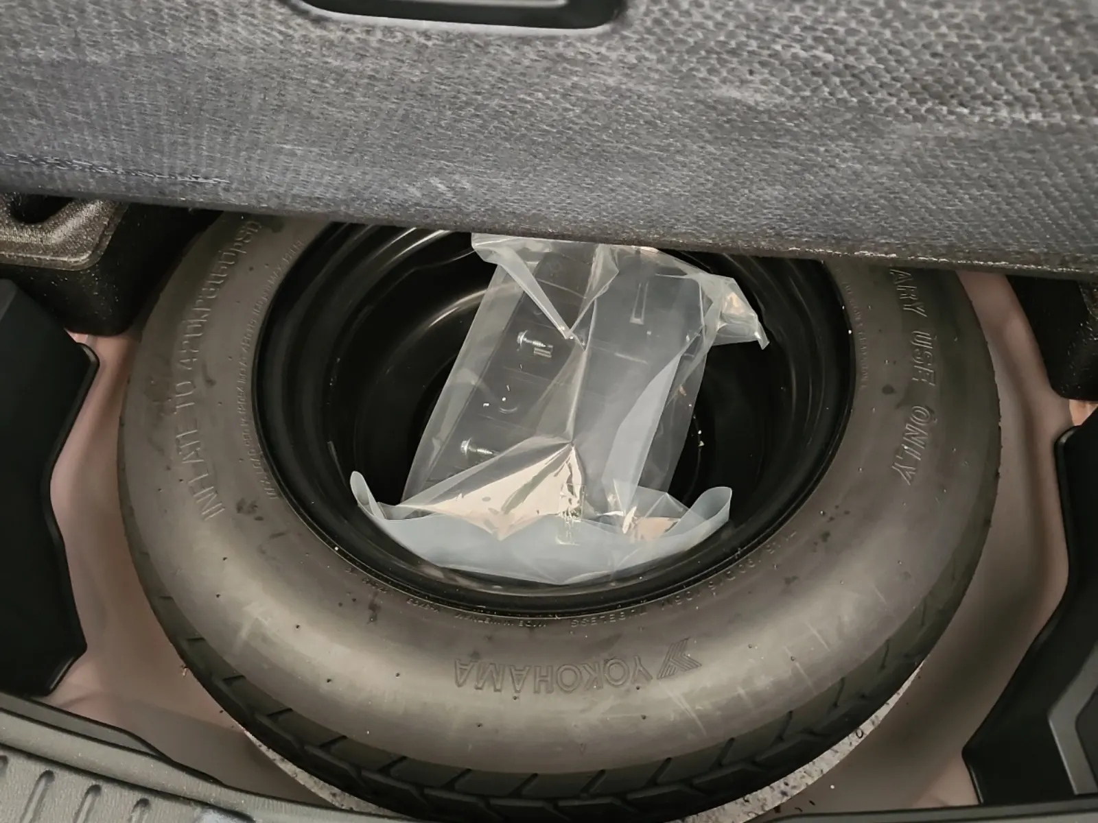 Spare Tire & Wheel Photo