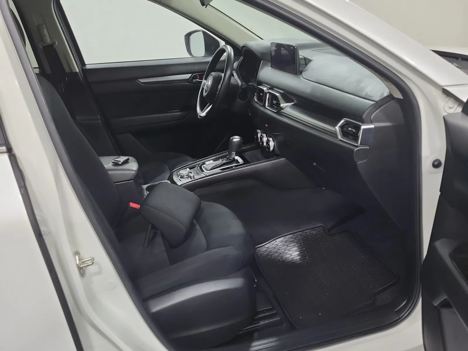 Right Side Interior Photo