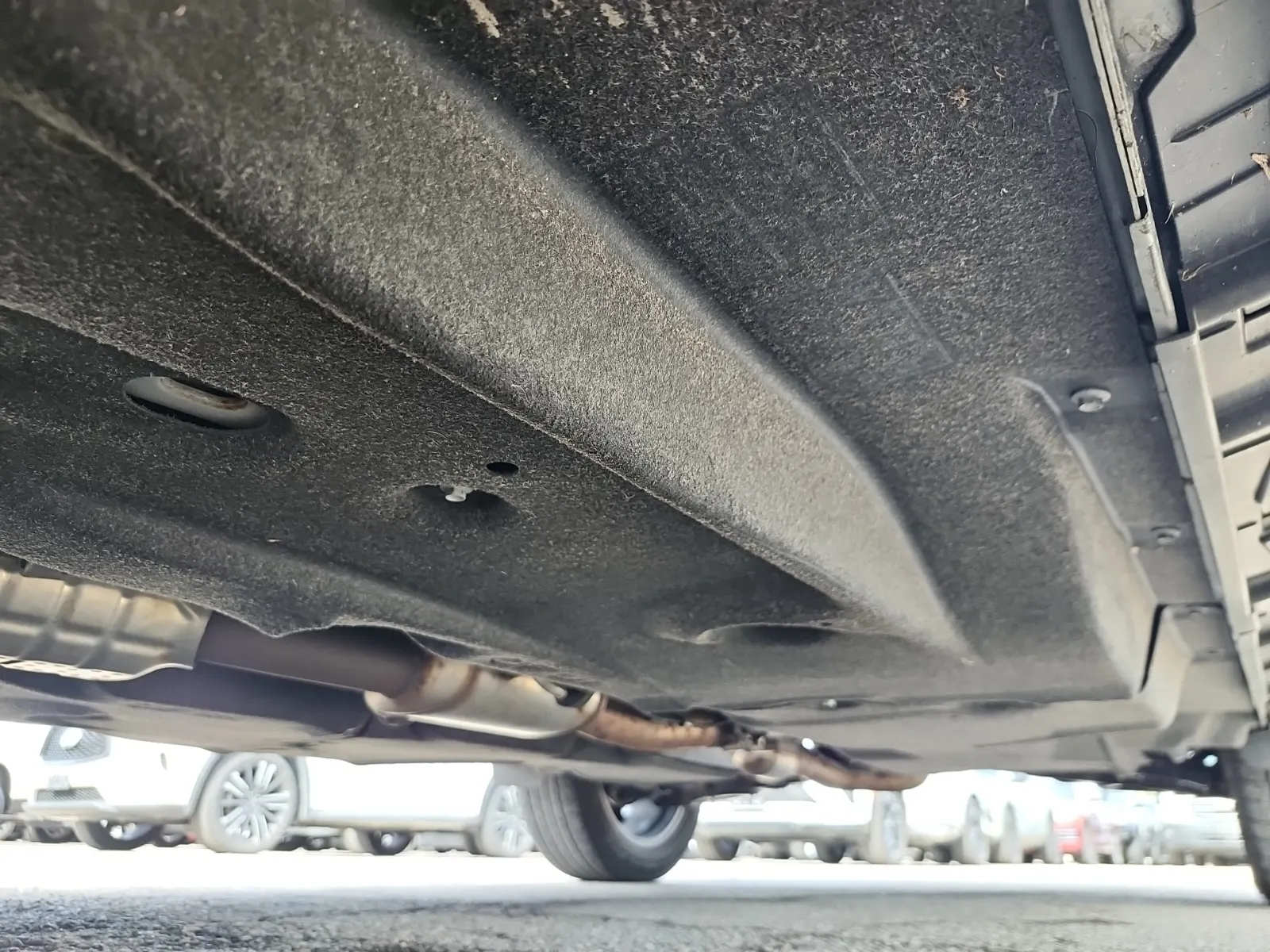 Undercarriage - Driver Photo