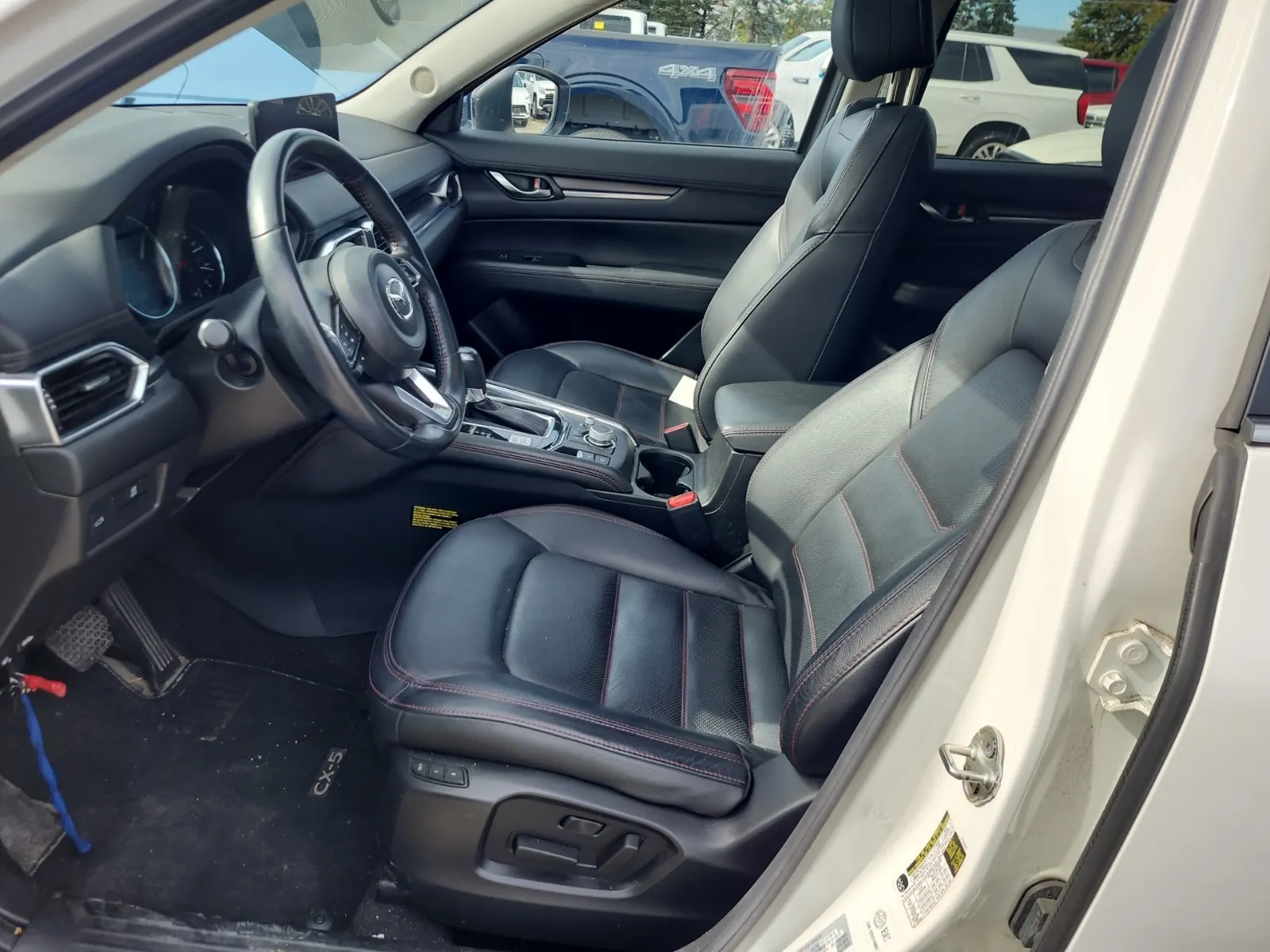 Front Interior Photo