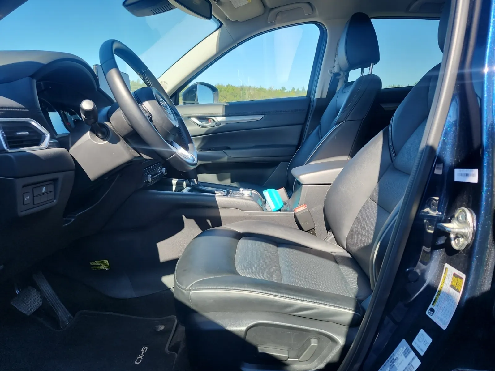 Front Interior Photo