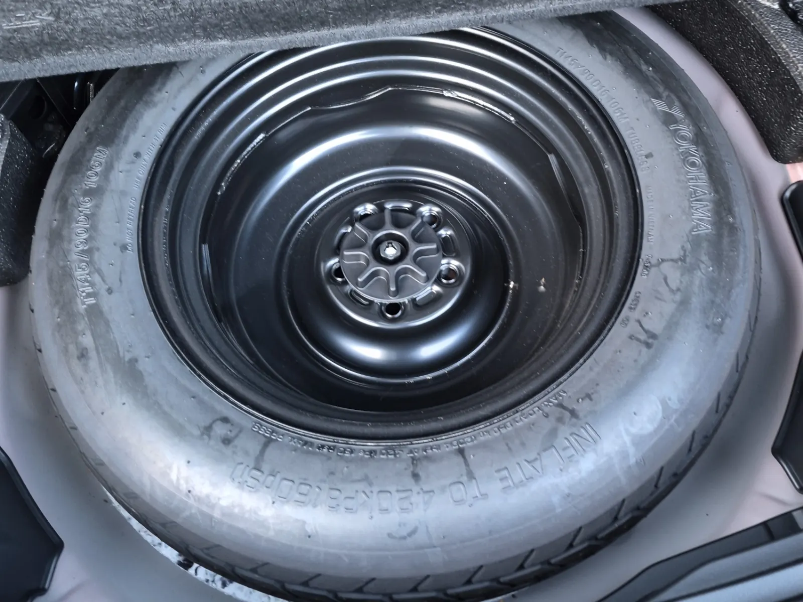 Spare Tire & Wheel Photo