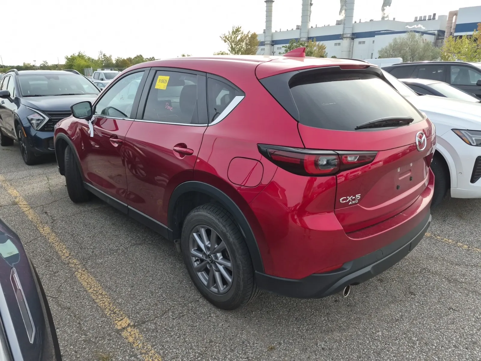 Driver Rear 3/4 Photo