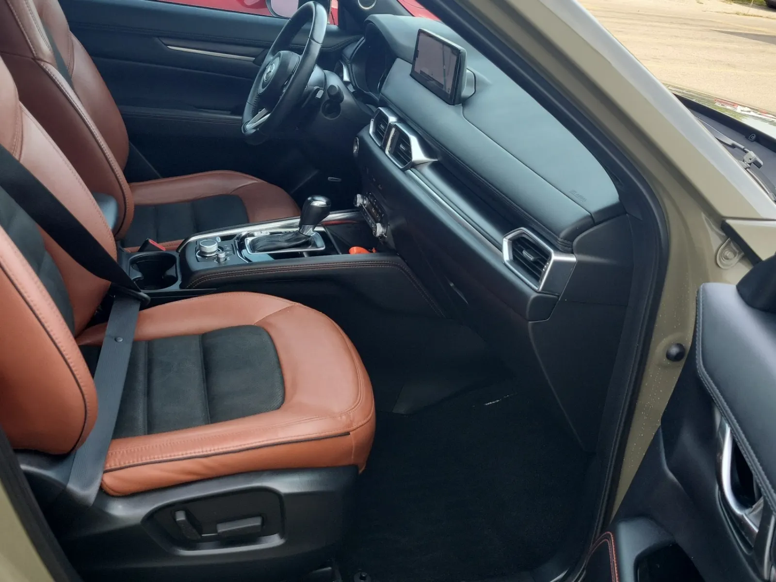 Right Side Interior Photo