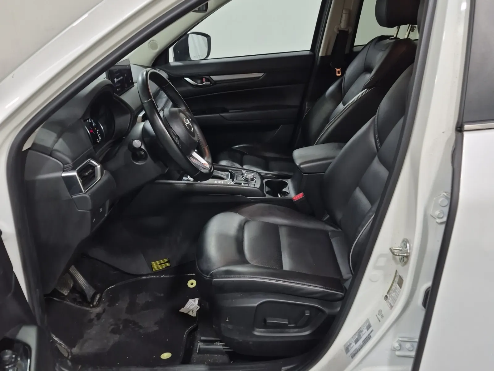 Front Interior Photo