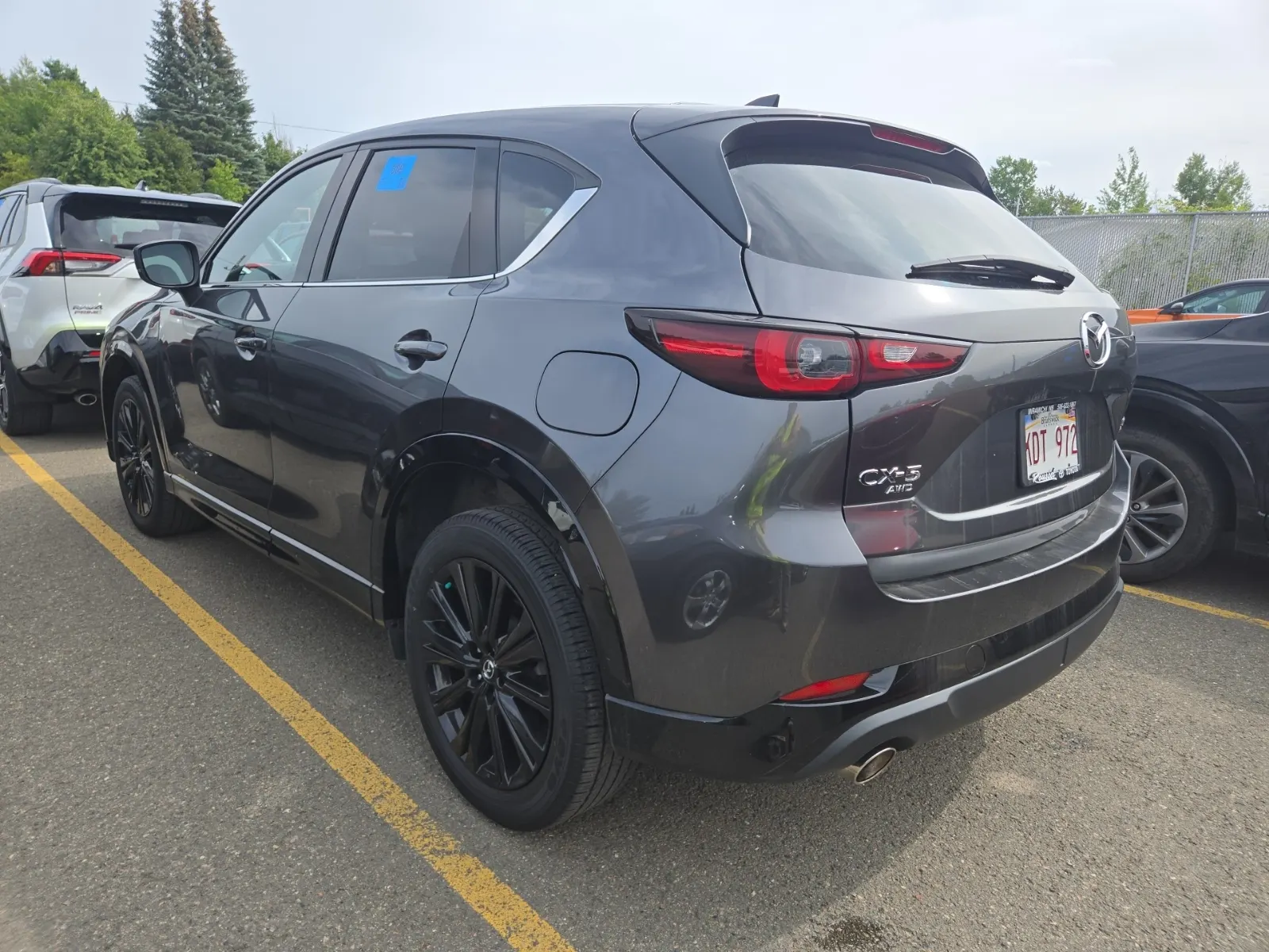 Driver Rear 3/4 Photo