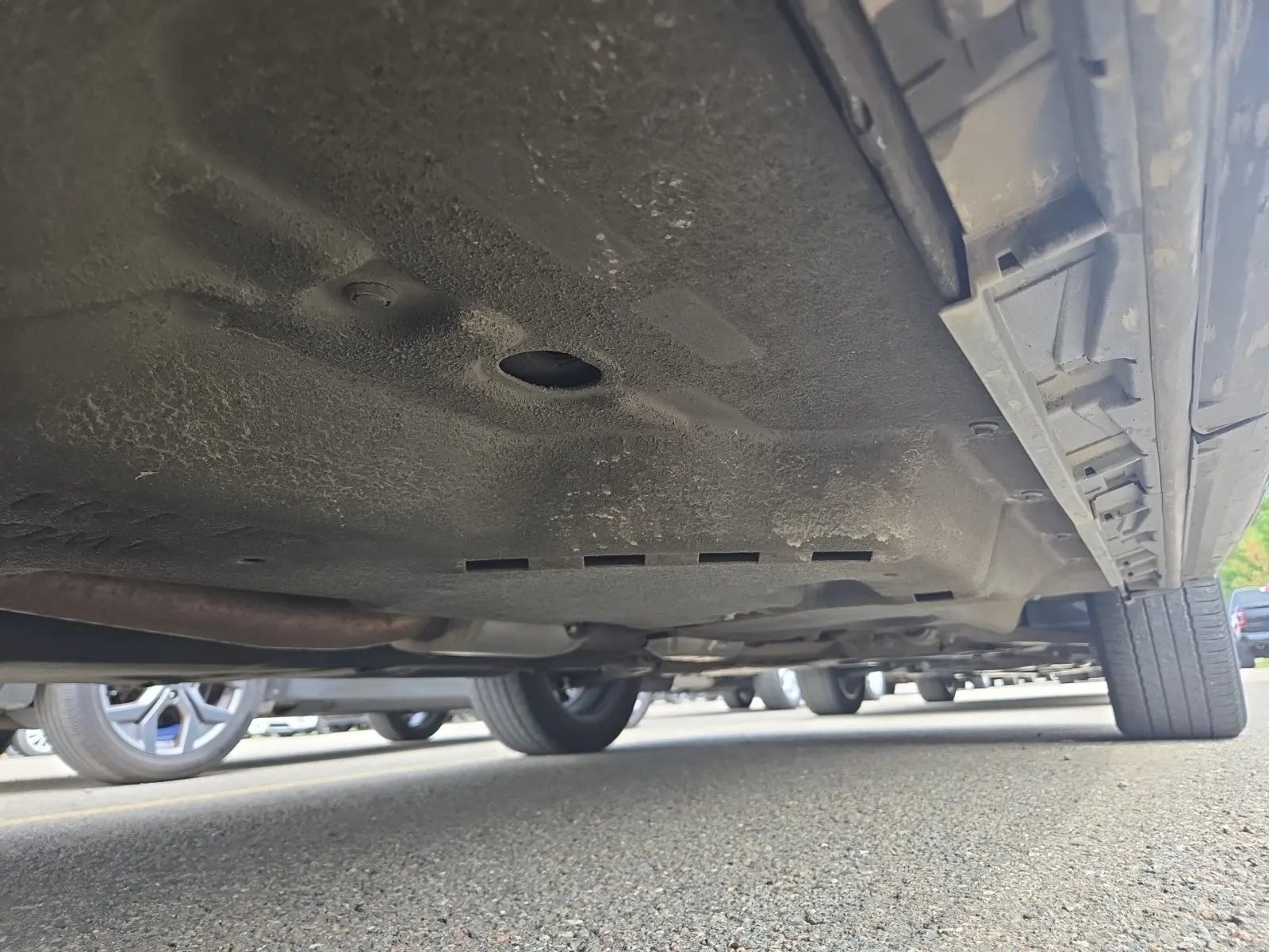 Undercarriage - Passenger Photo