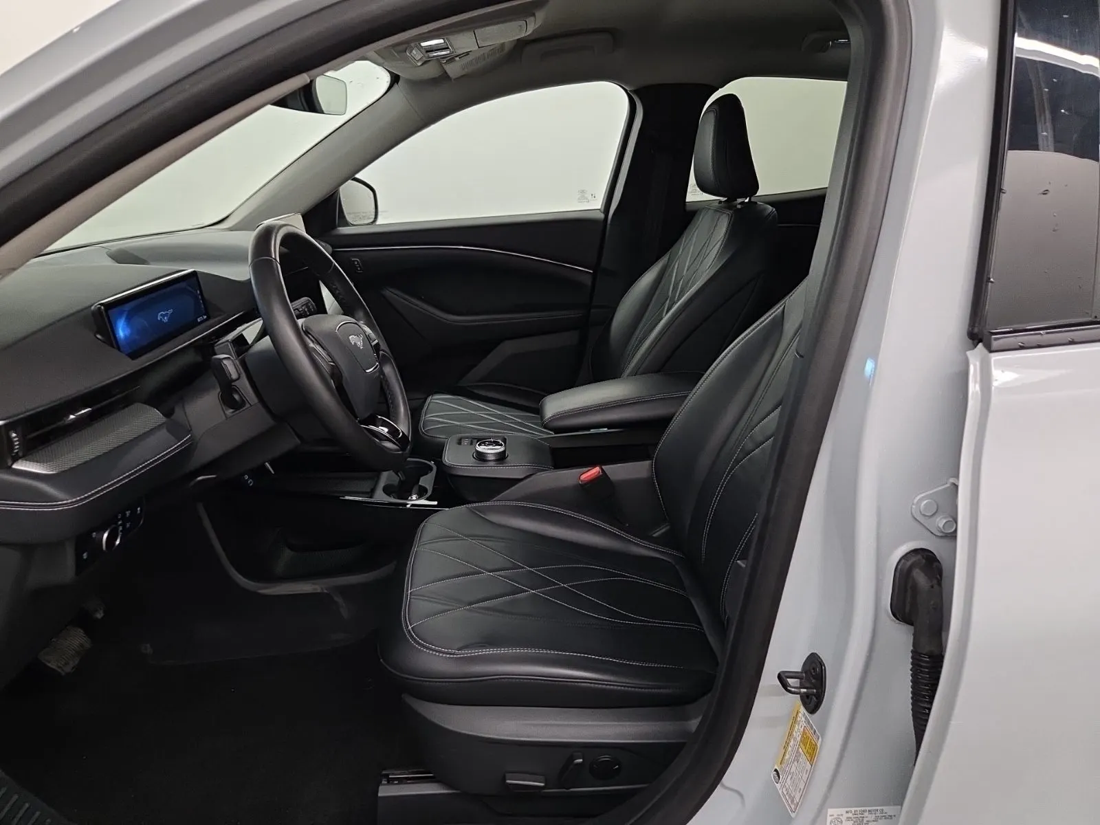 Front Interior Photo