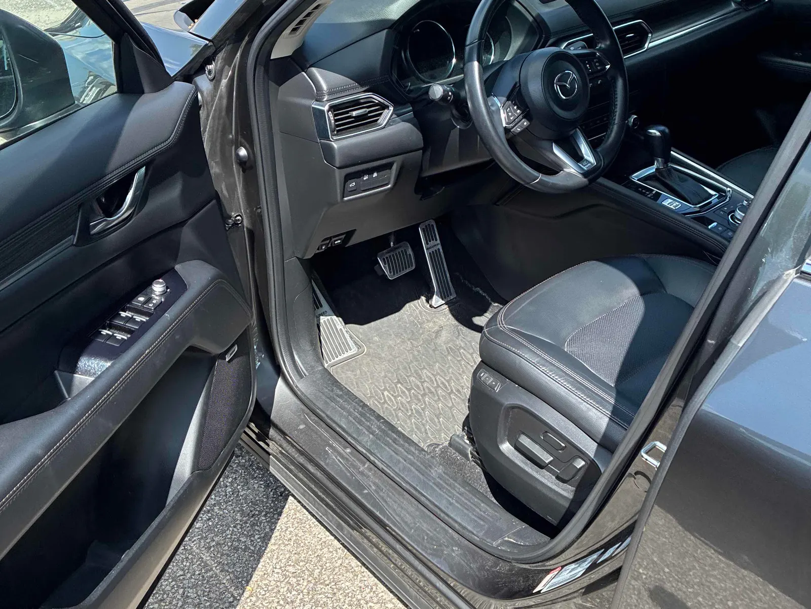 Interior driver side