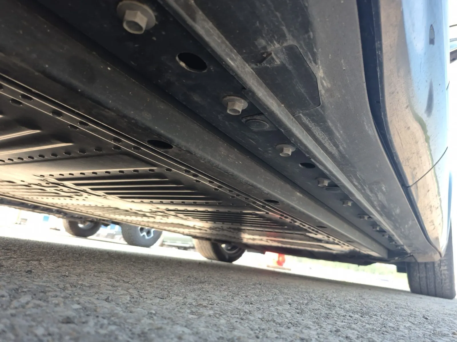 Undercarriage - Passenger Photo