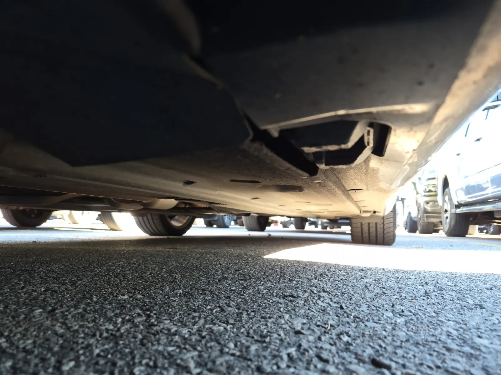 Undercarriage - Driver Photo