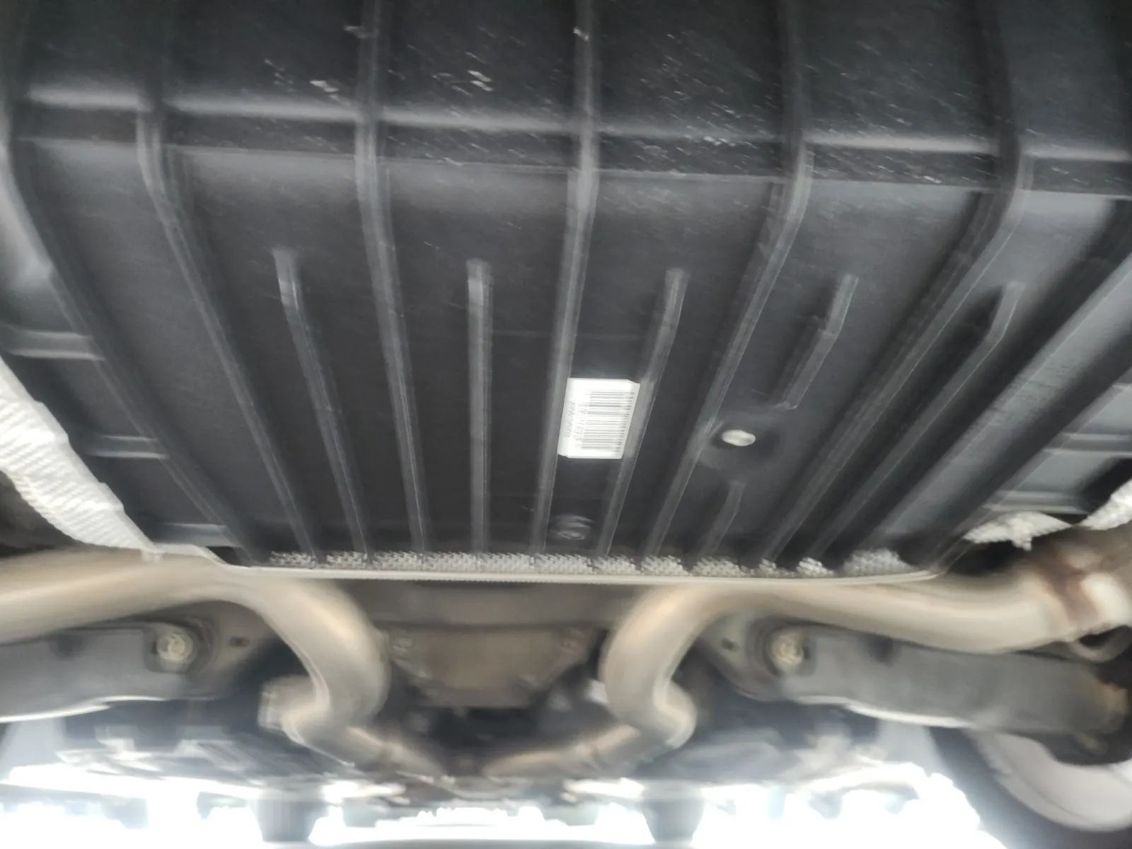 Undercarriage - Rear Photo
