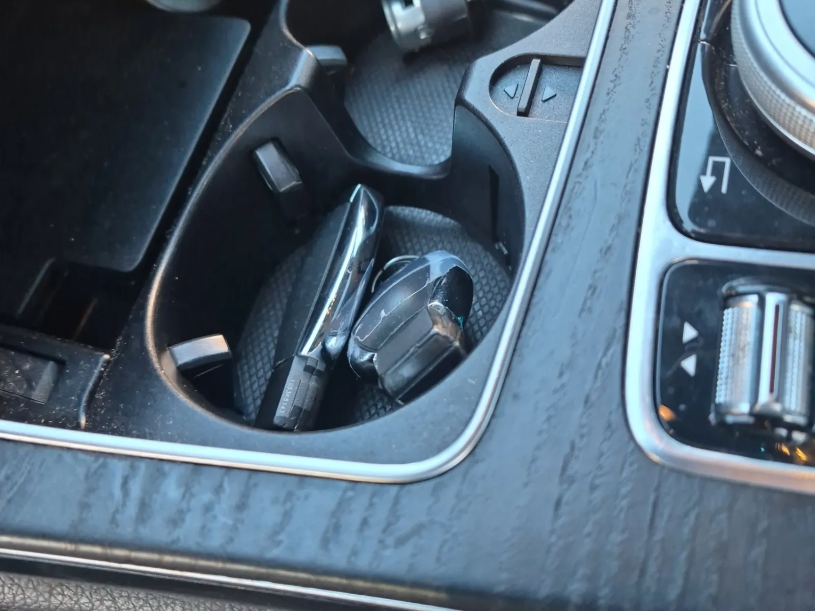 Keys/Fobs/Manual Photo