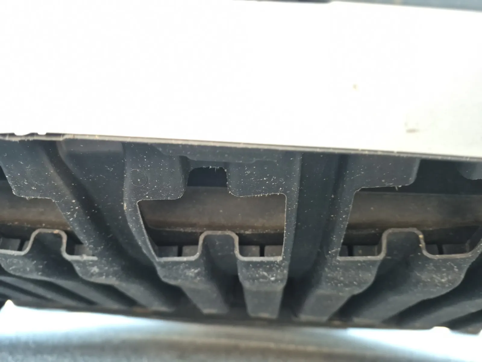 Undercarriage - Front Photo