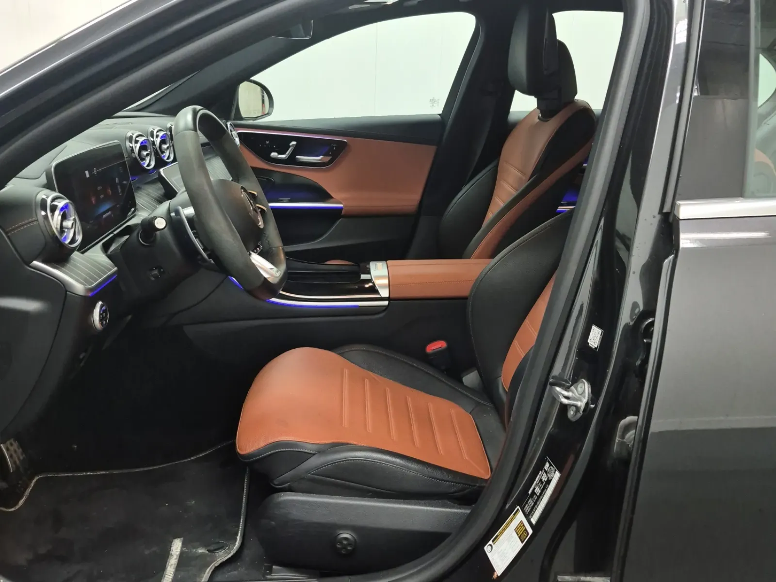 Front Interior Photo