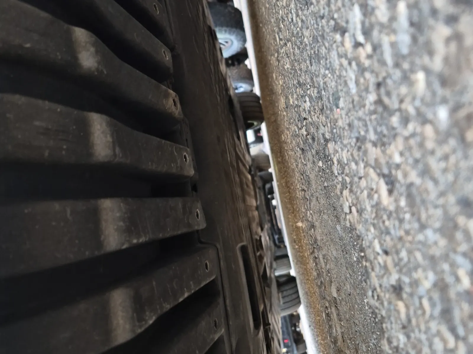 Undercarriage - Front Photo