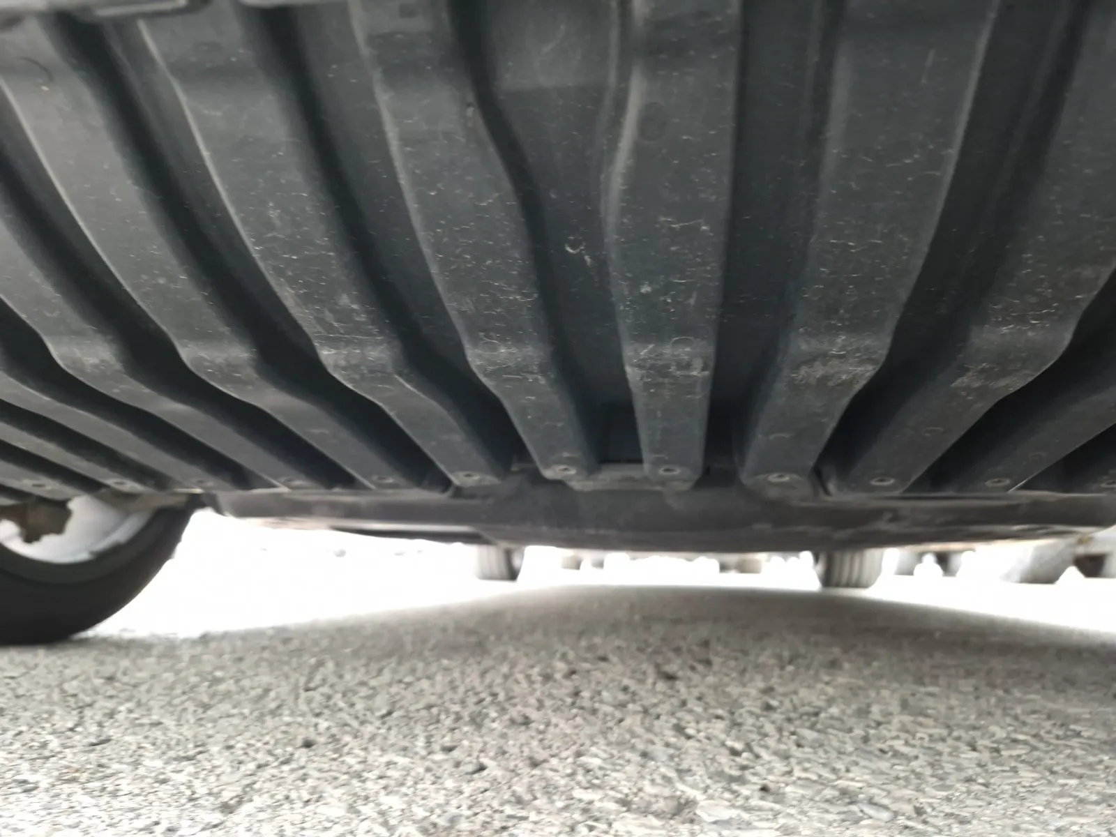 Undercarriage - Front Photo