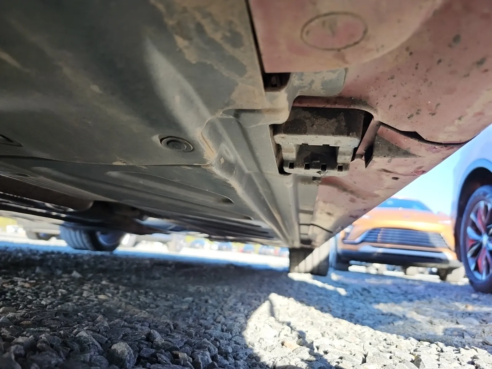 Undercarriage - Driver Photo