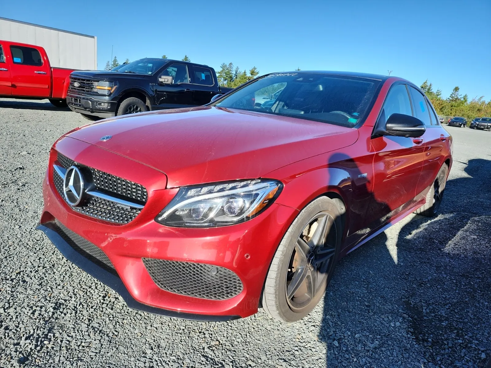 Front driver 3/4 photo