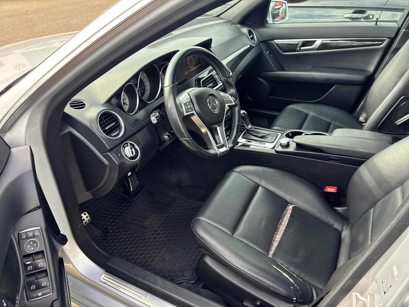 Interior driver side