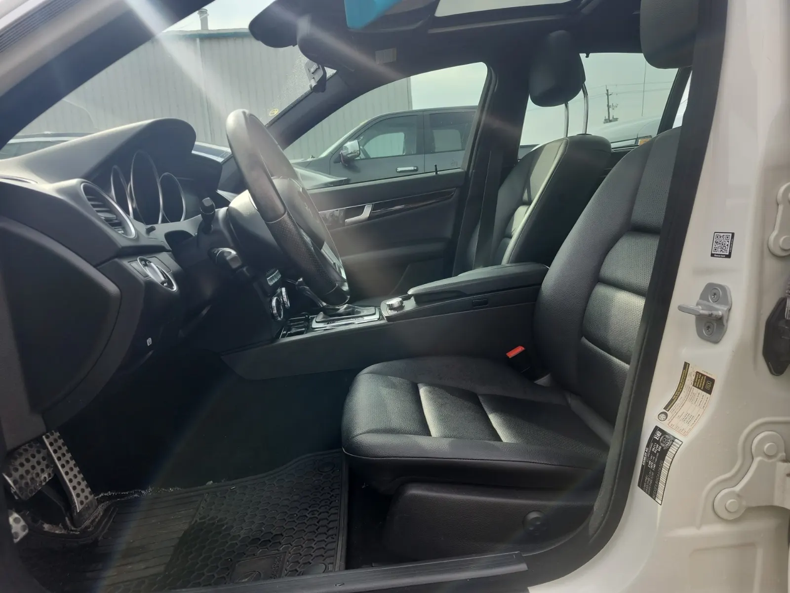 Front Interior Photo