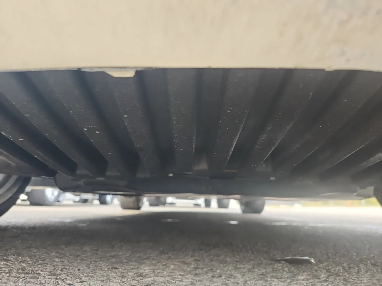Undercarriage - Front Photo