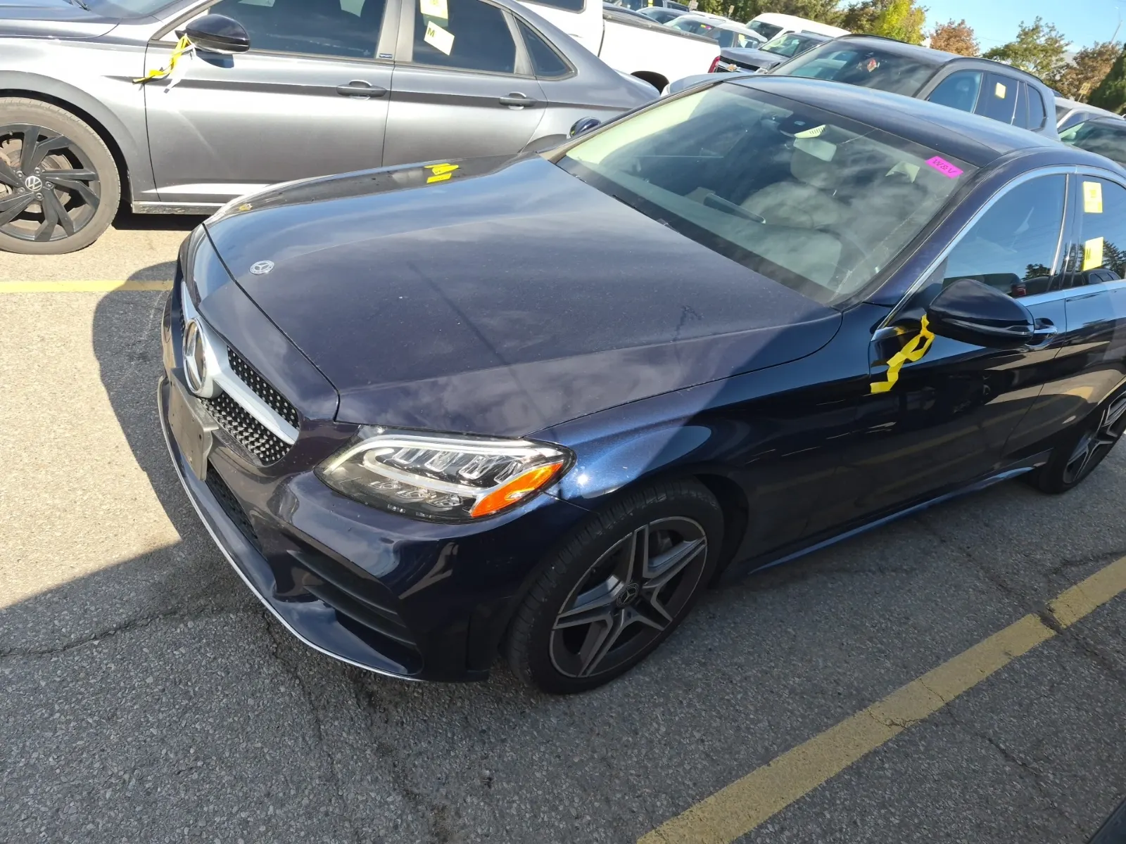 Front driver 3/4 photo