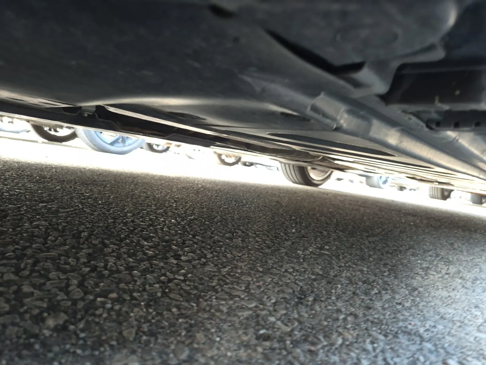 Undercarriage - Driver Photo