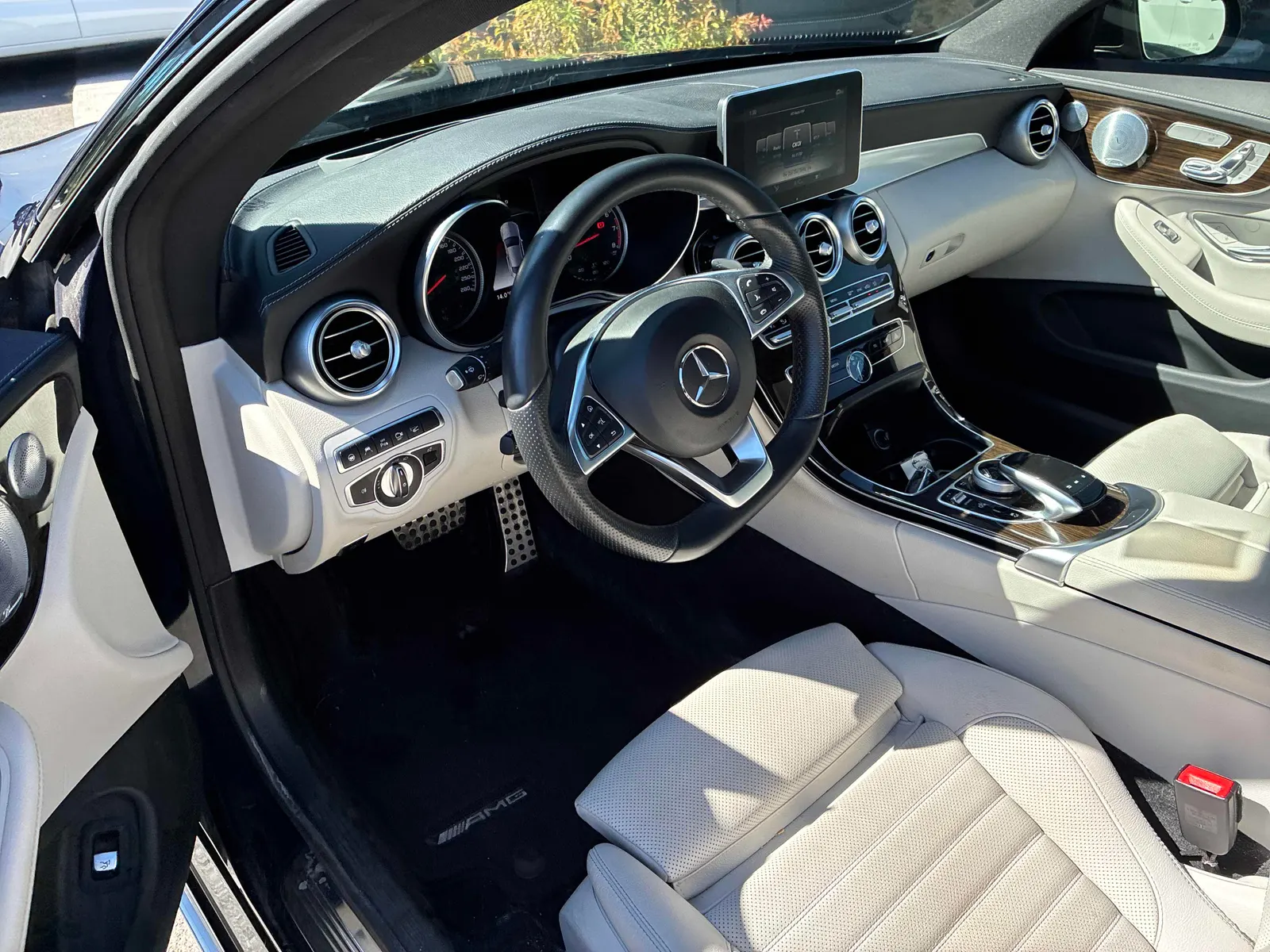 Interior driver side