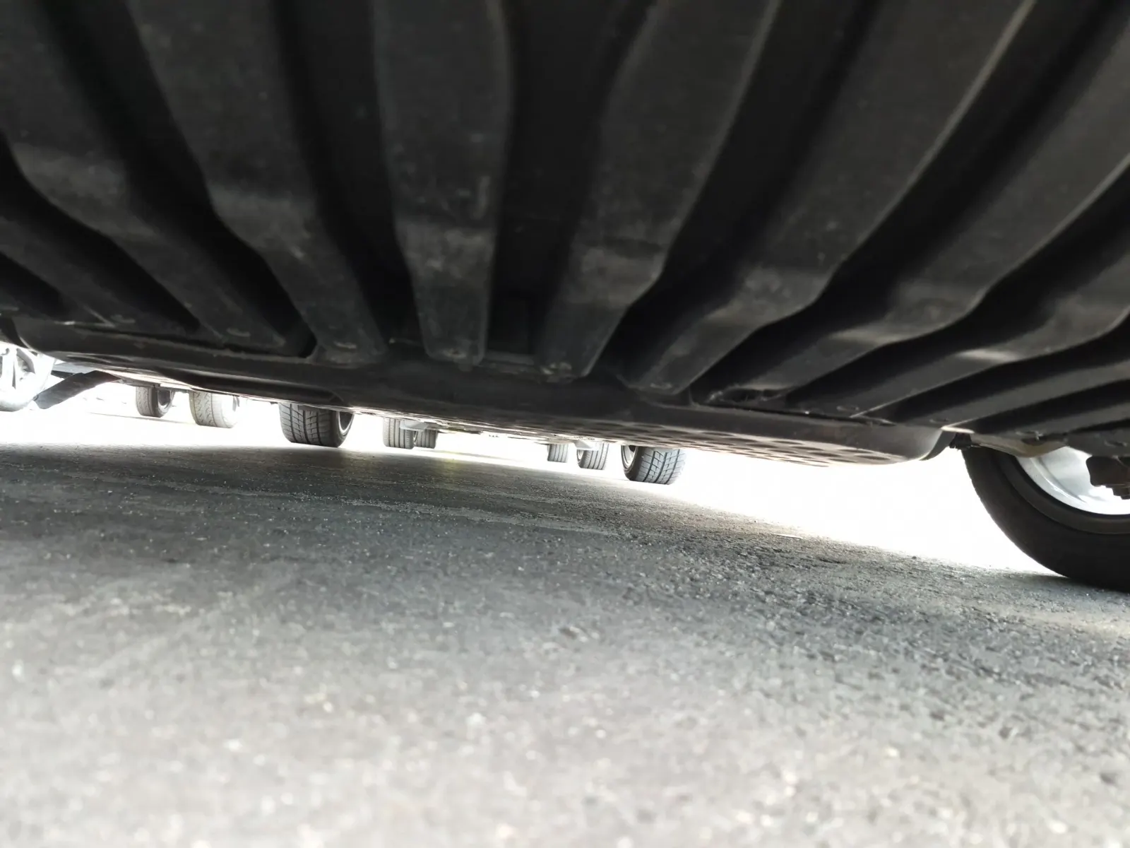 Undercarriage - Front Photo