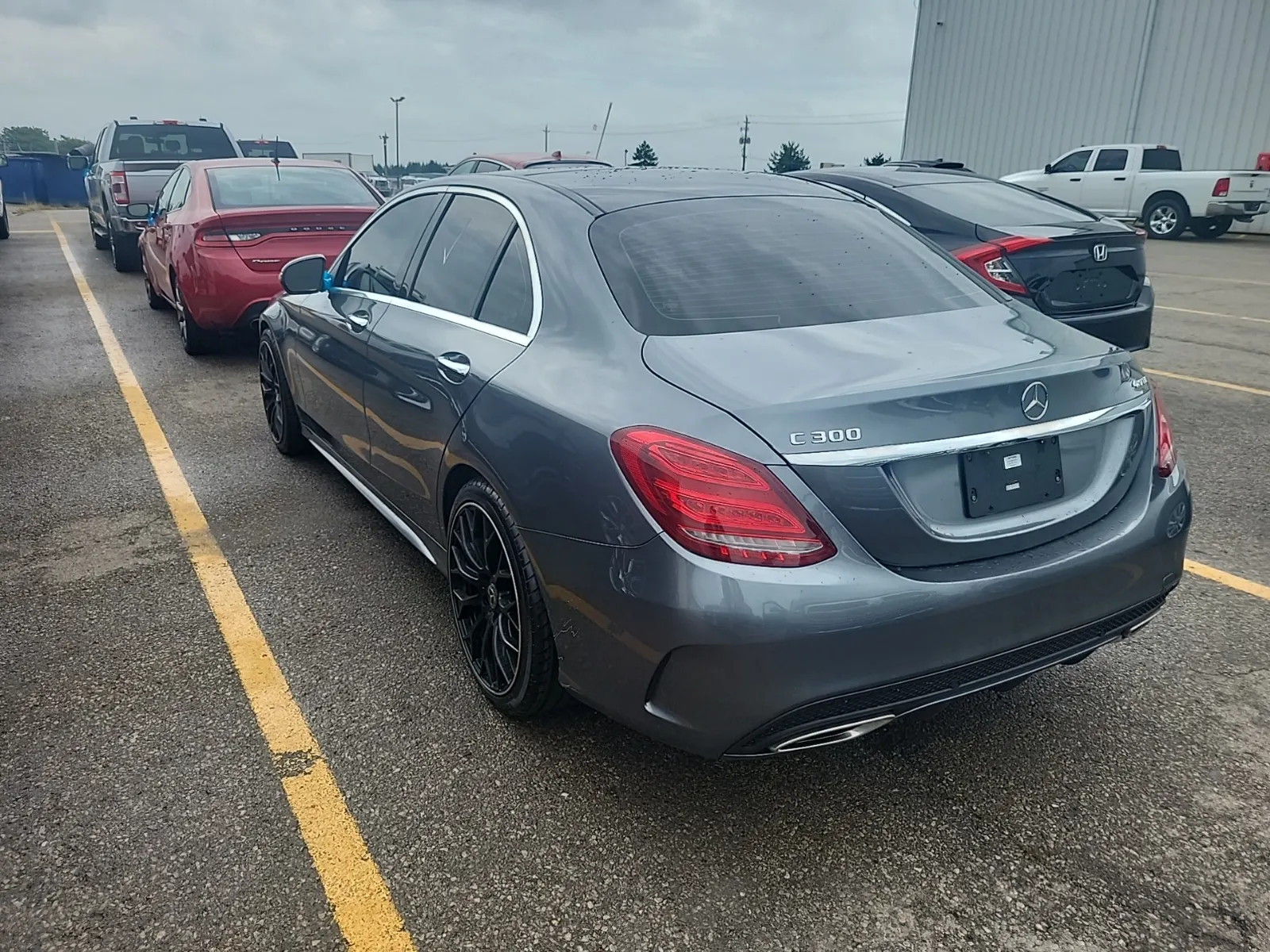 Driver Rear 3/4 Photo
