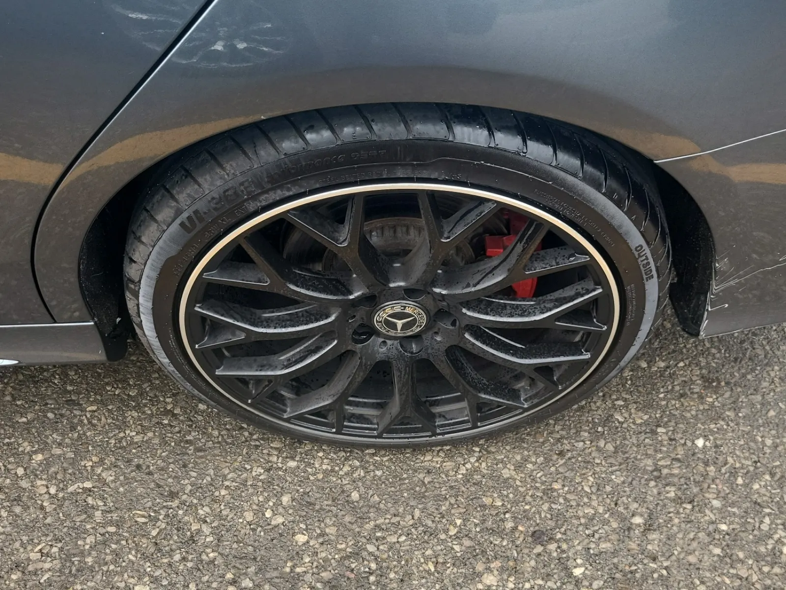 Left Rear Wheel/Tire Photo