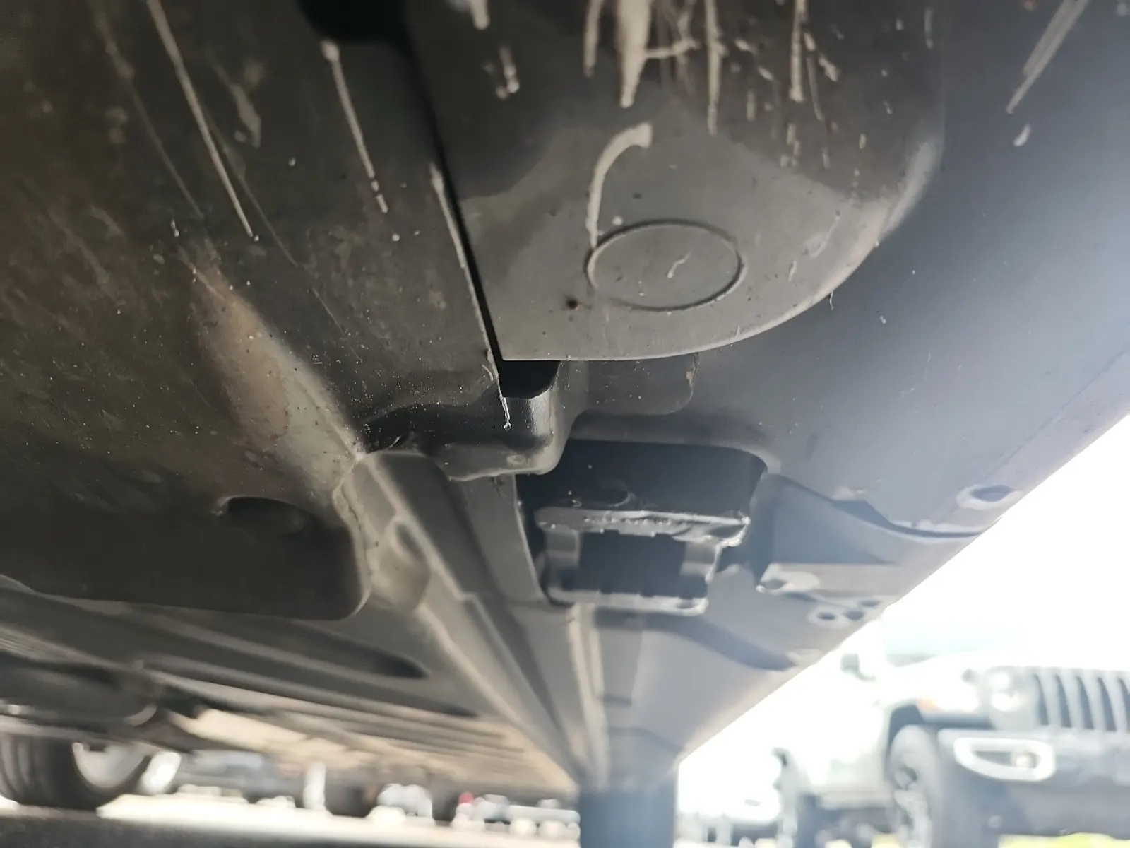 Undercarriage - Driver Photo