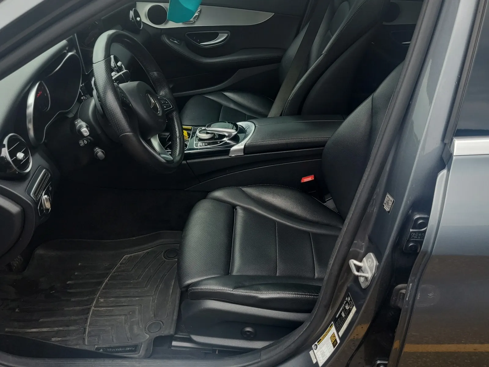 Front Interior Photo