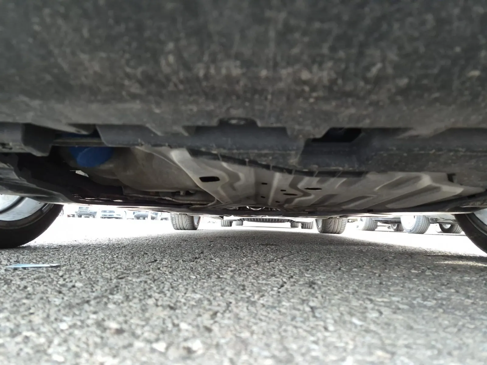 Undercarriage - Front Photo