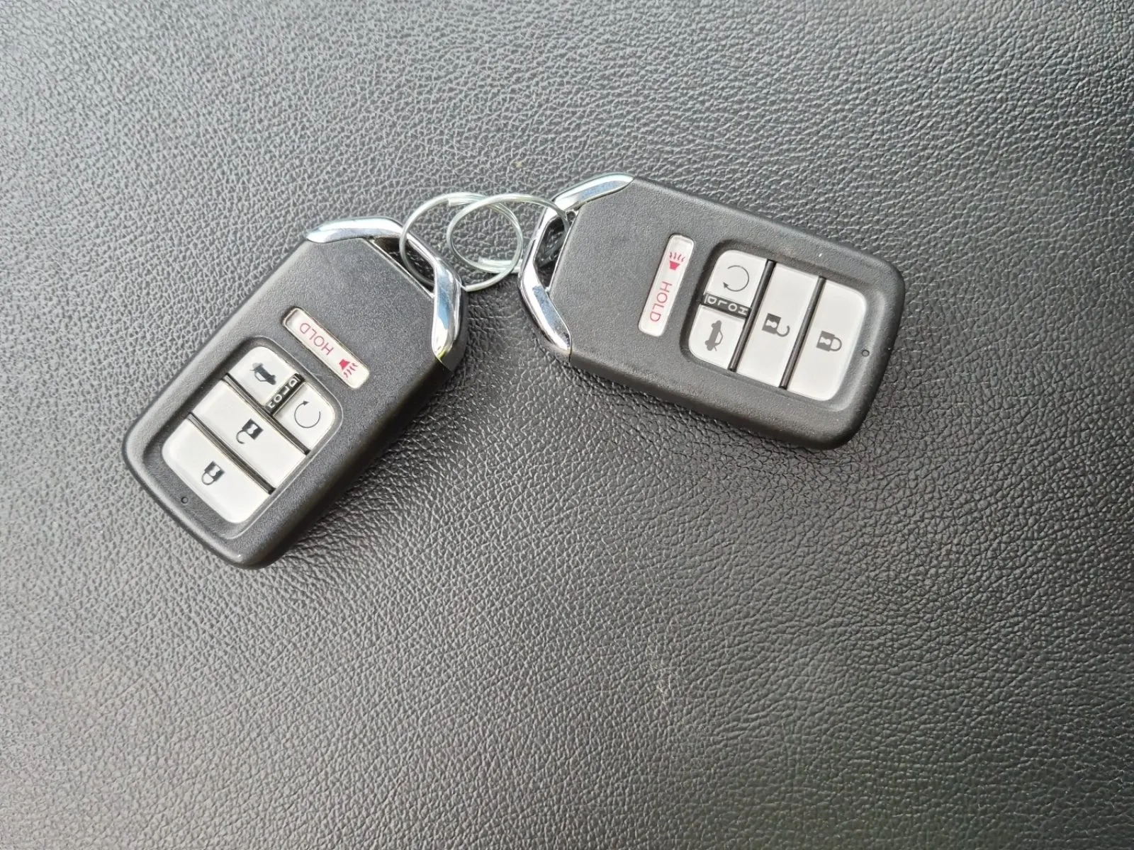 Keys/Fobs/Manual Photo