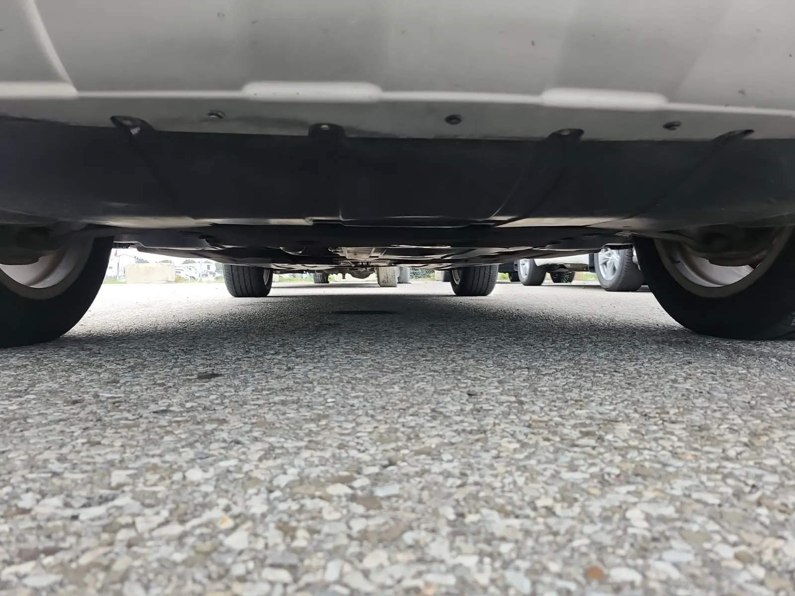 Undercarriage - Front Photo