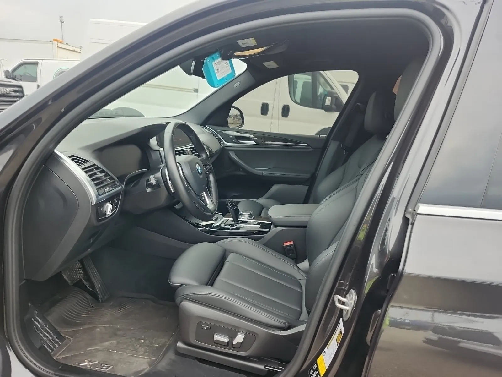 Front Interior Photo
