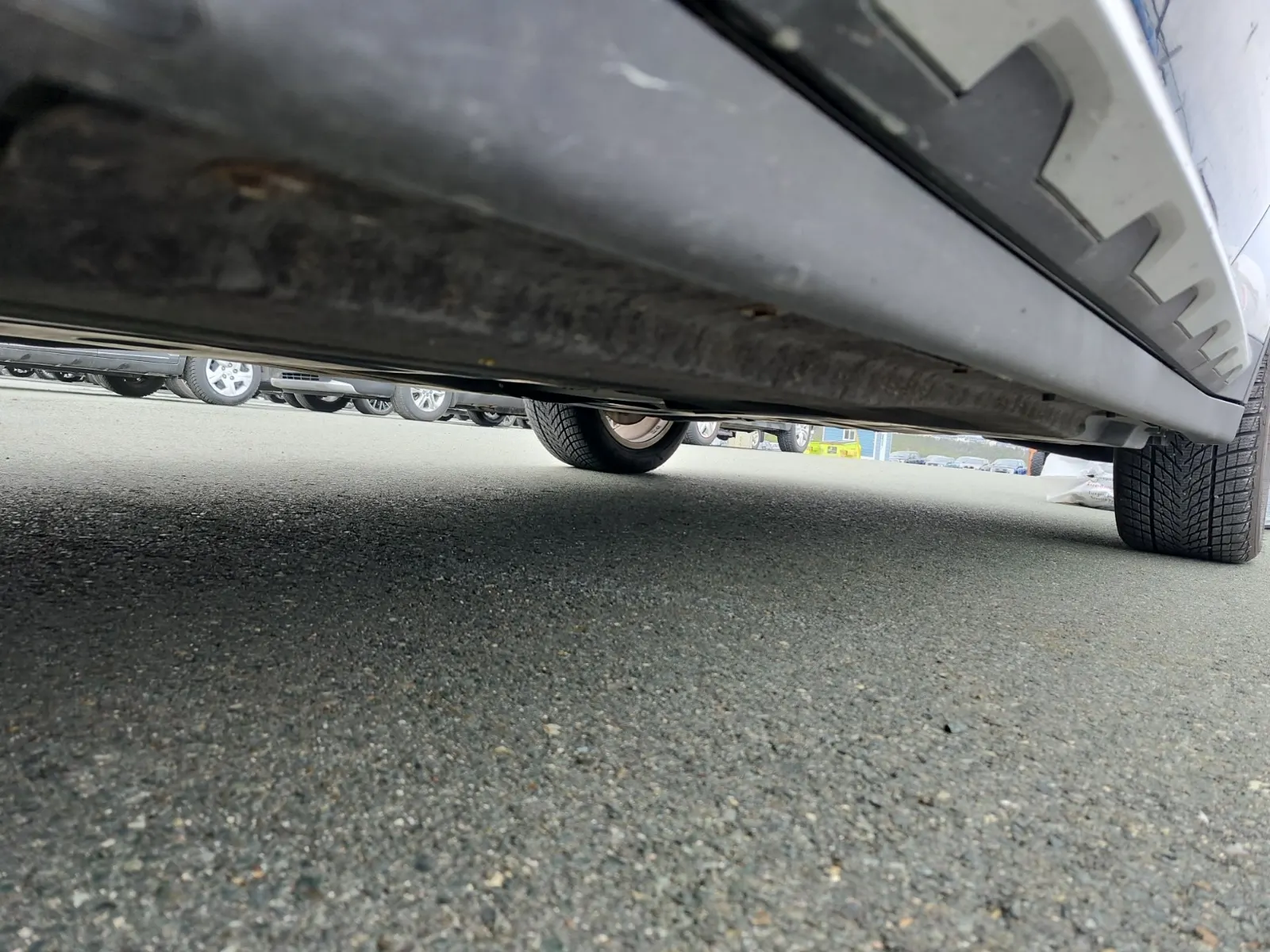 Undercarriage - Driver Photo