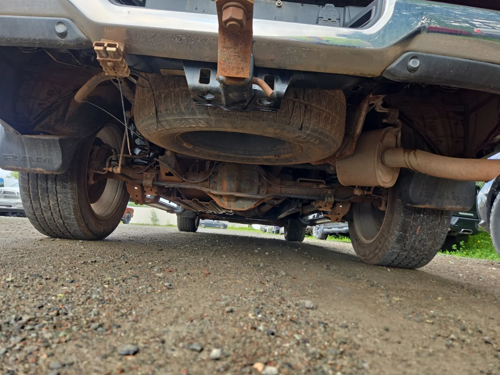 Undercarriage - Rear Photo