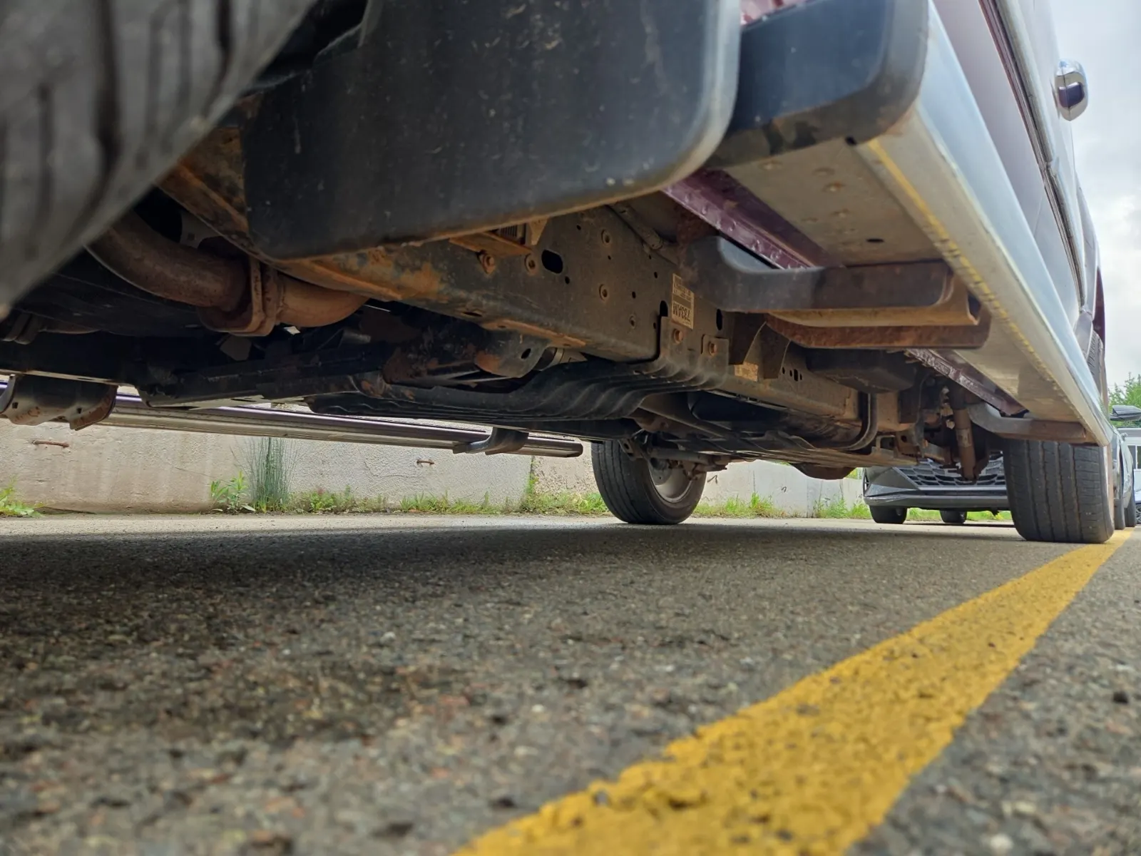 Undercarriage - Driver Photo