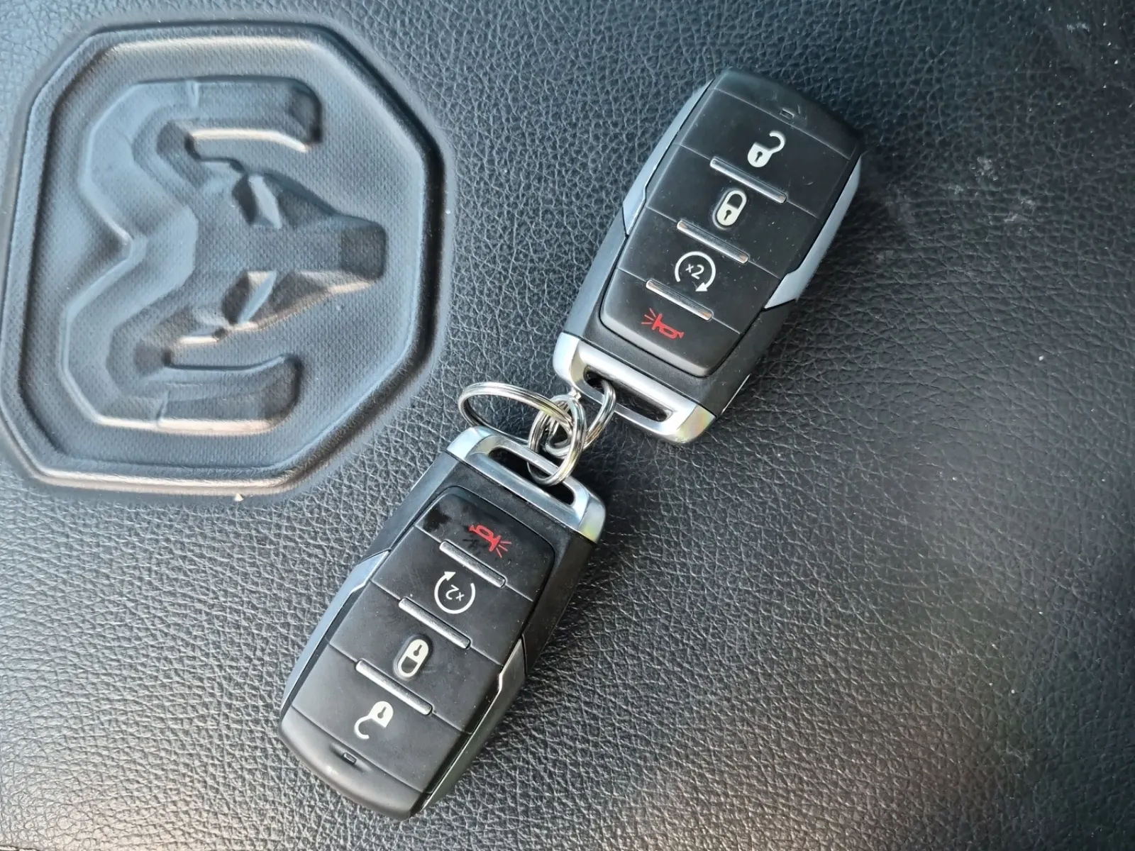 Keys/Fobs/Manual Photo