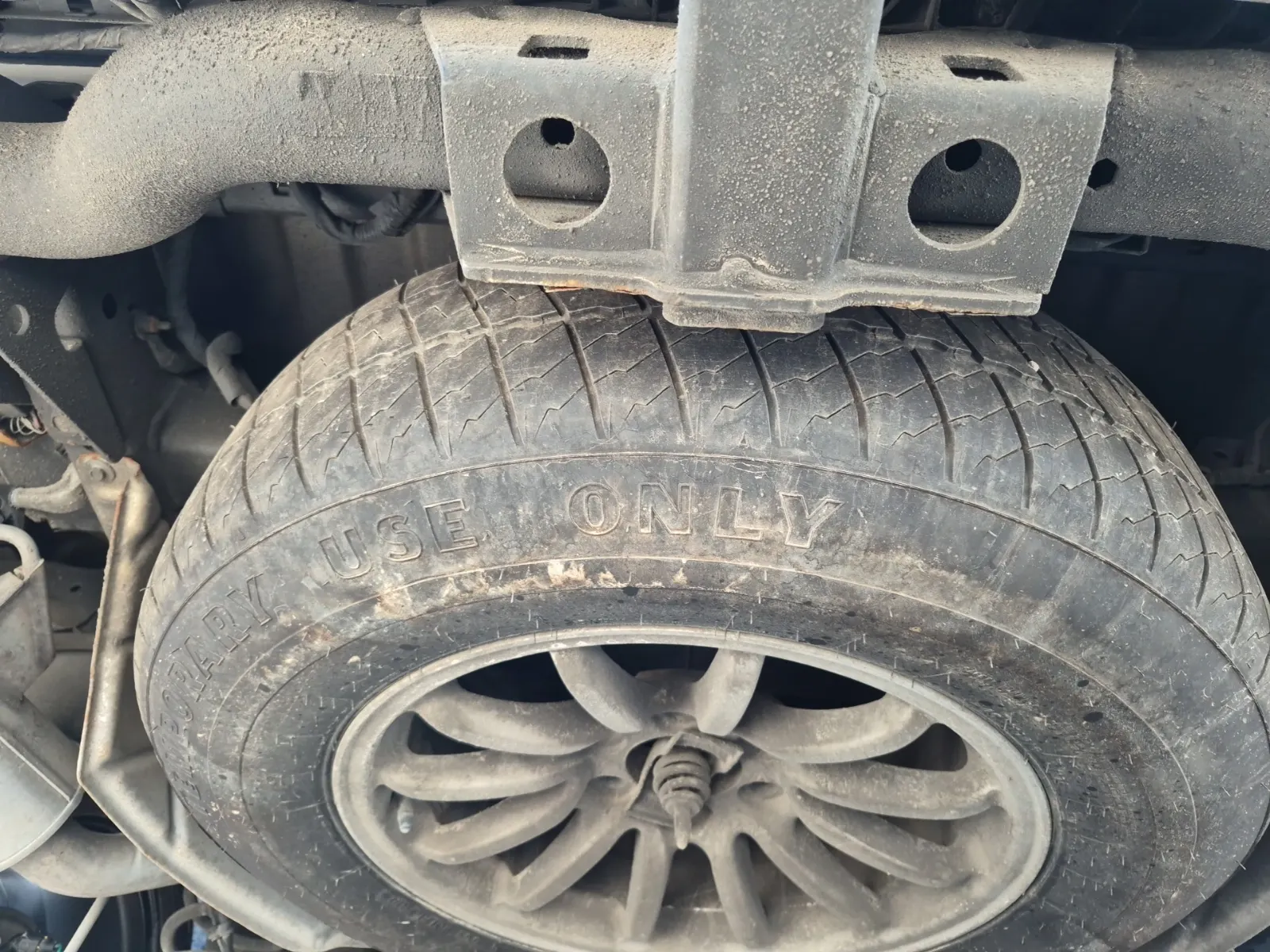 Spare Tire & Wheel Photo