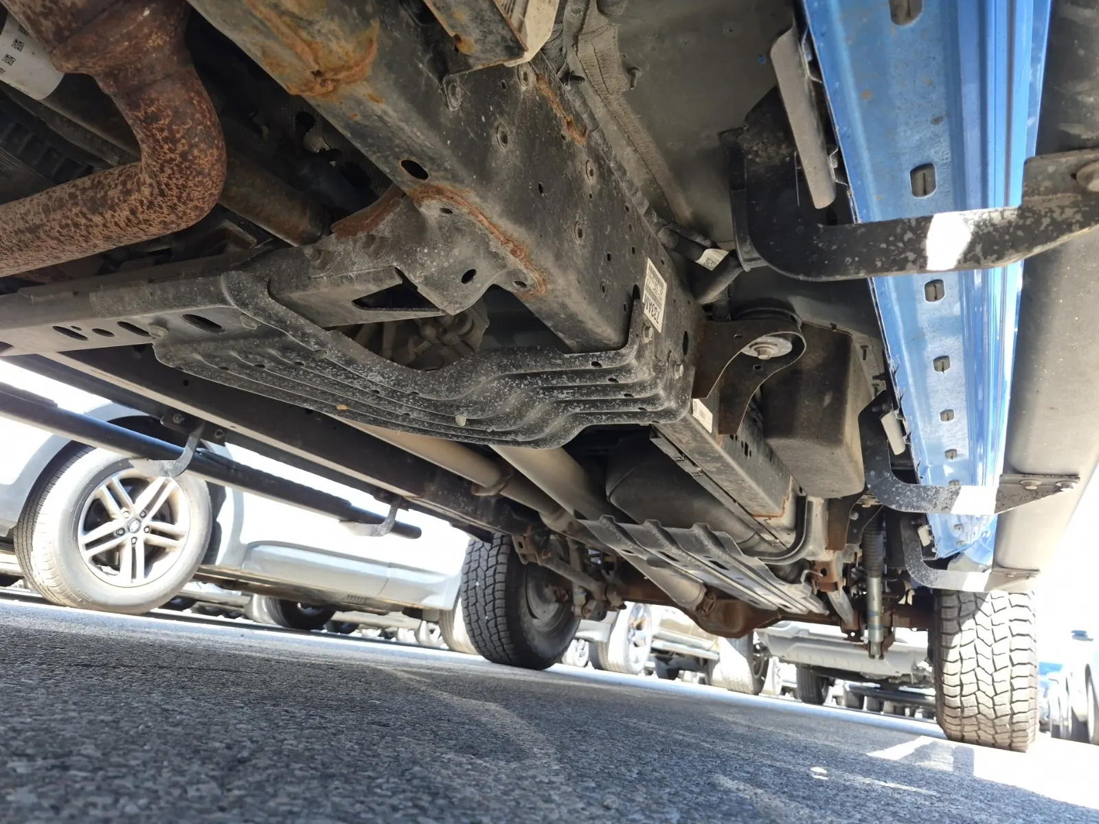 Undercarriage - Driver Photo