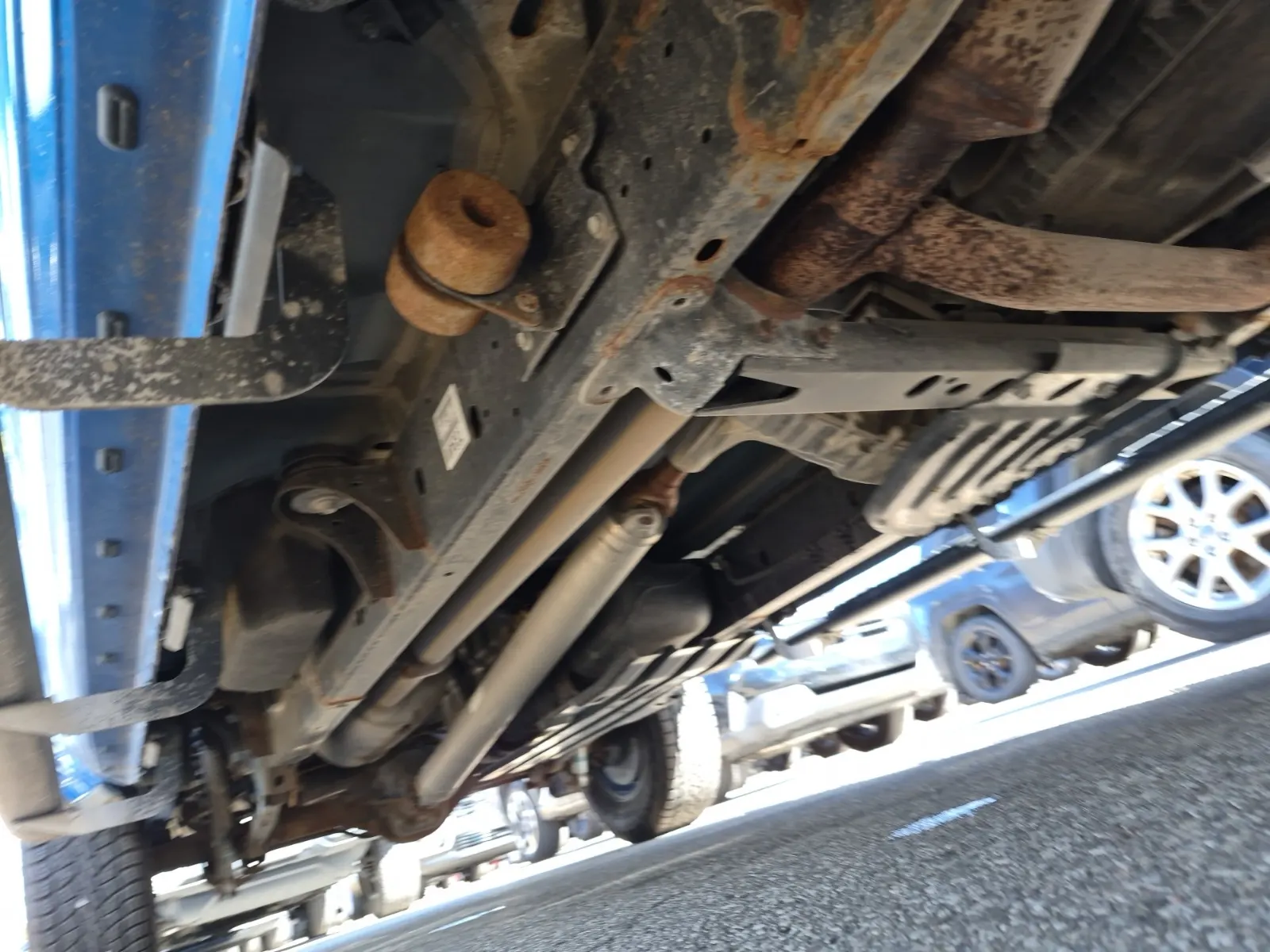 Undercarriage - Passenger Photo
