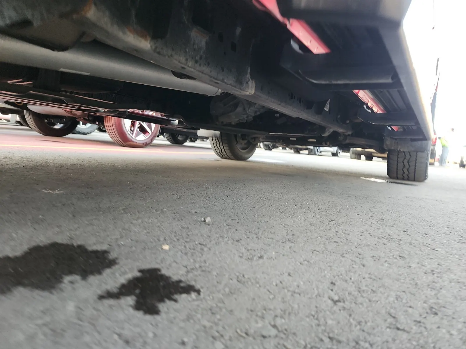 Undercarriage - Passenger Photo