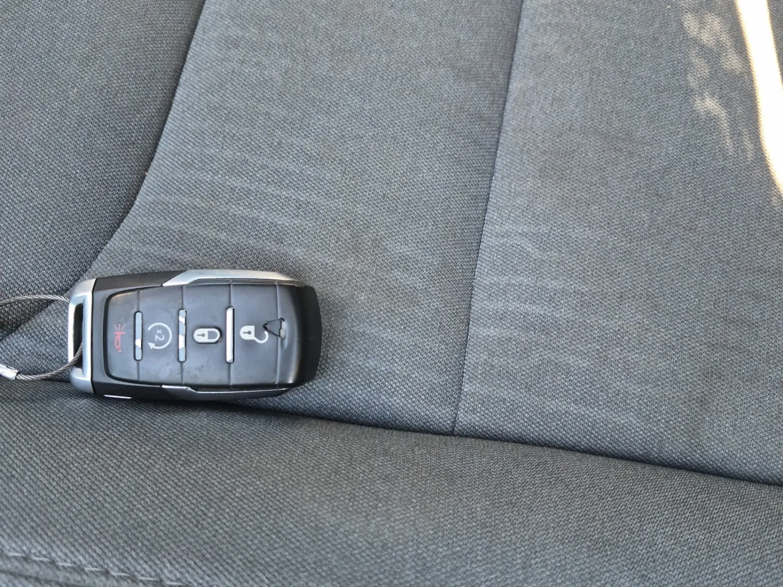 Keys/Fobs/Manual Photo