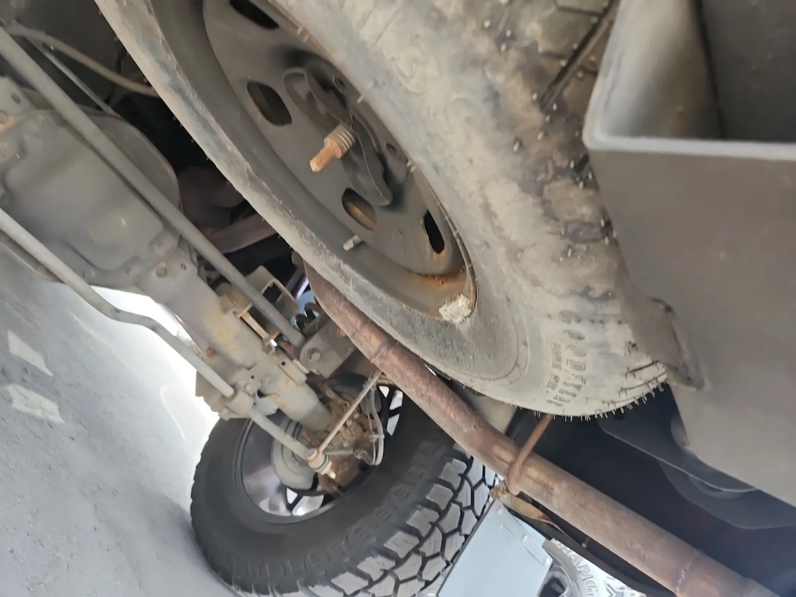 Spare Tire & Wheel Photo