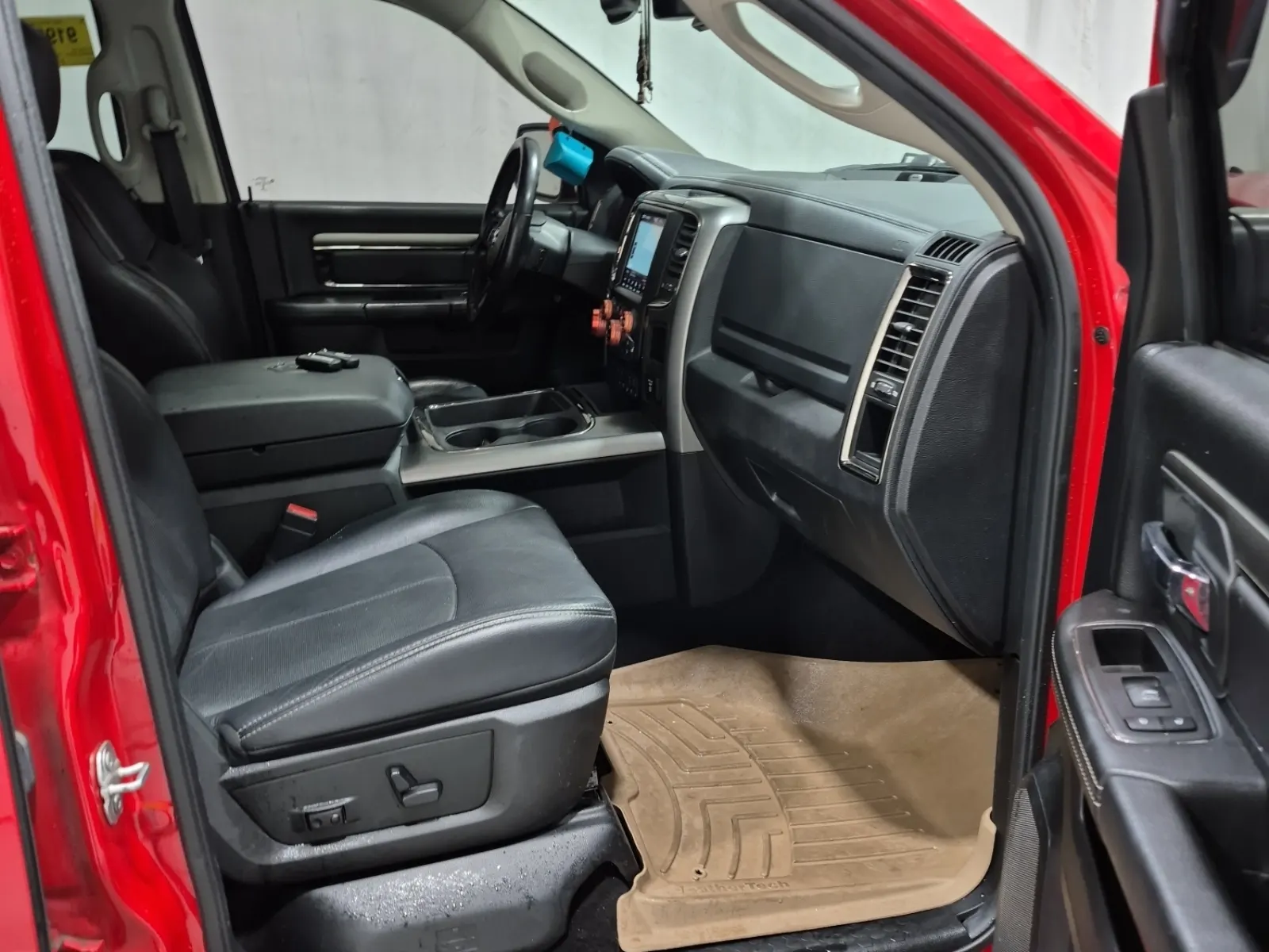 Right Side Interior Photo